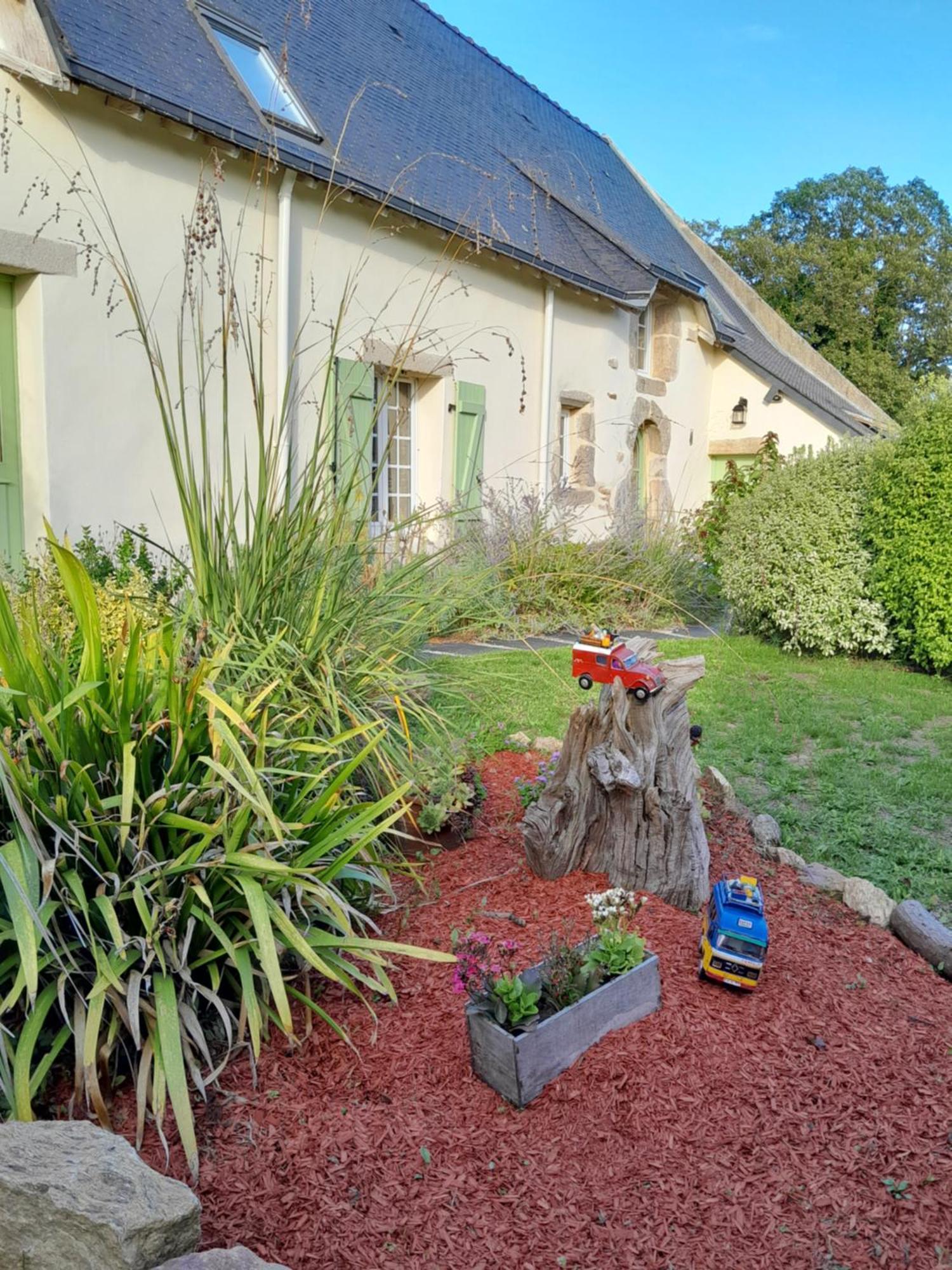 Bed and Breakfast Les Loges De Yoff Ambon Экстерьер фото